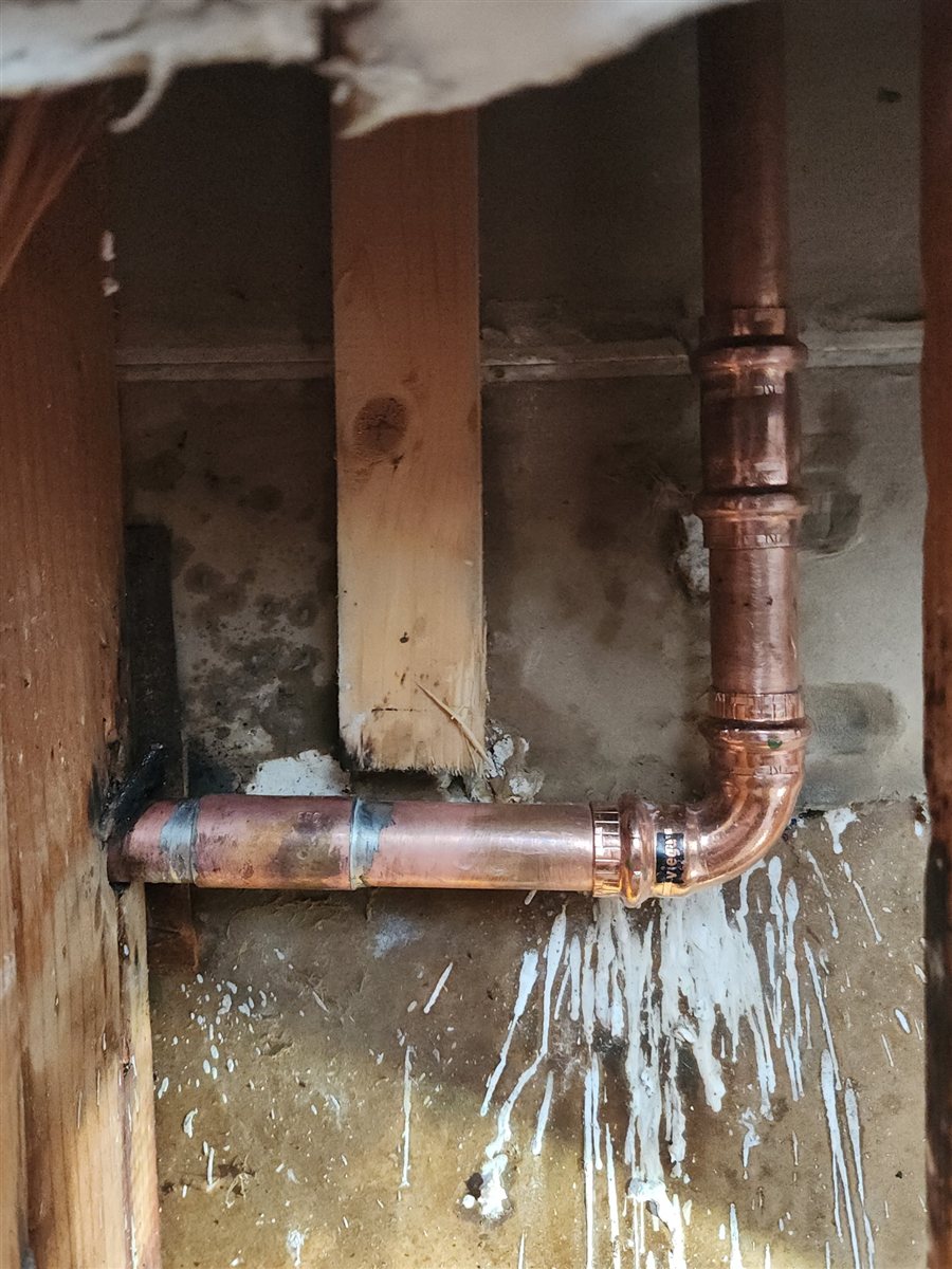 New copper pipe repair.